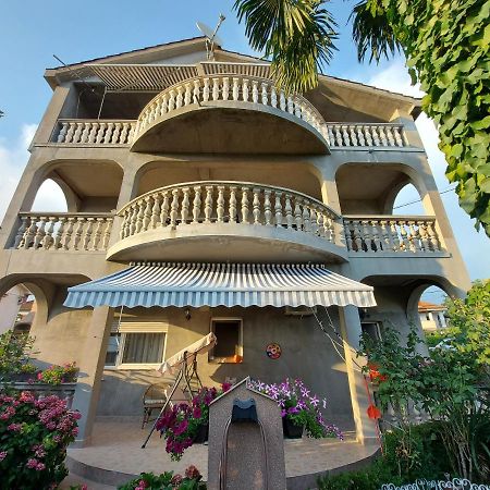 Apartman Palma Marinici  Екстериор снимка