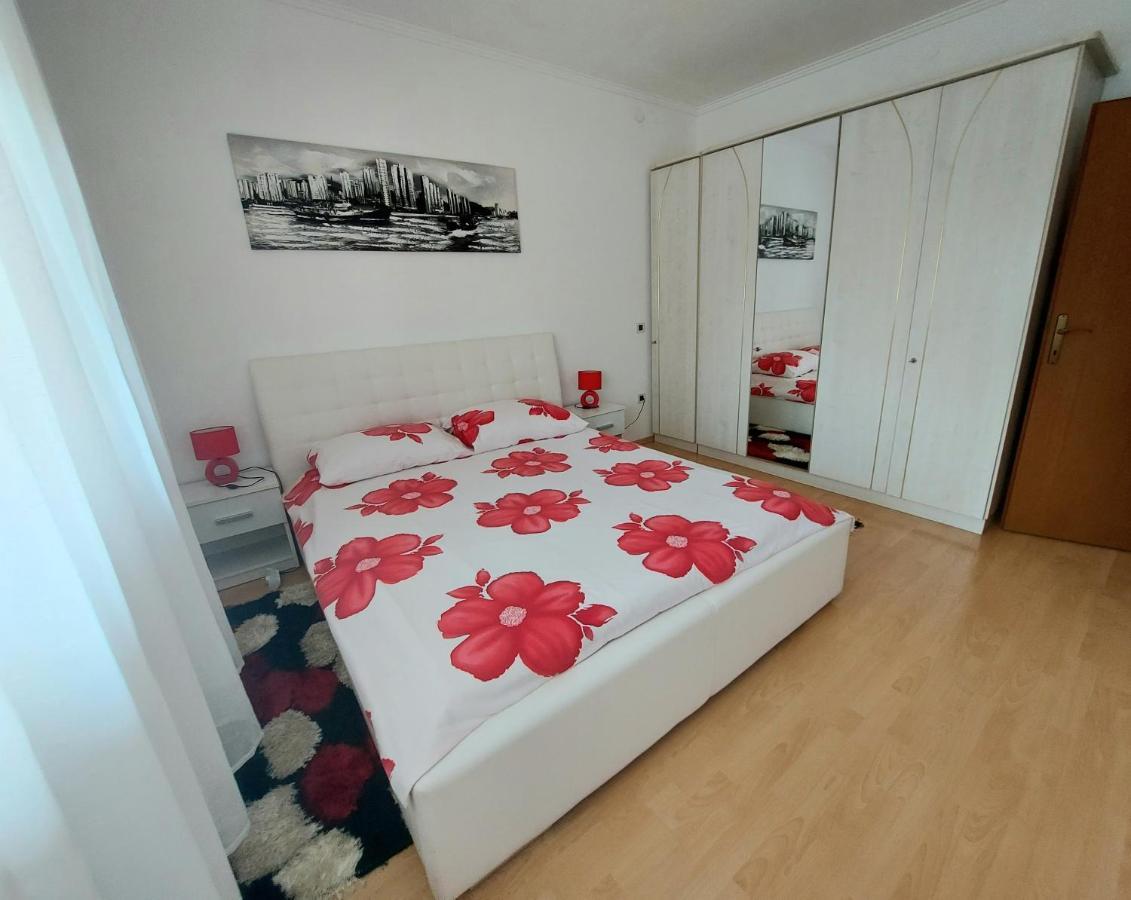 Apartman Palma Marinici  Екстериор снимка